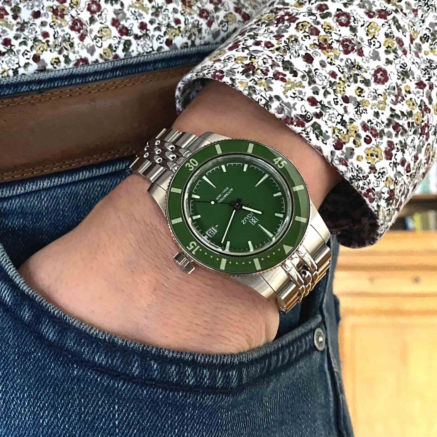 Montre Inguz La Teignouse cadran vert bracelet acier grains de riz